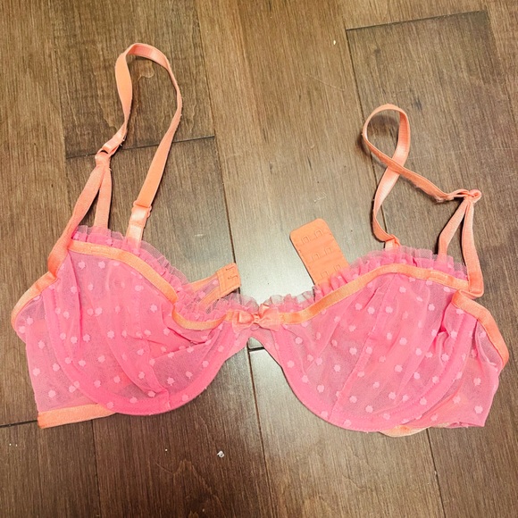 Peach Pink Lace Bra - Picture 2 of 3